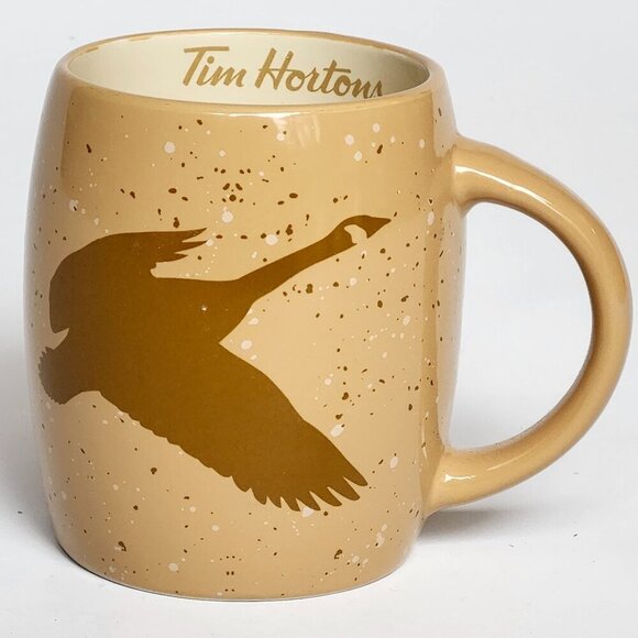 Tim Hortons goose mug 2016 LIMITED EDITION #16 Flying Goose Stoneware Look - Picture 1 of 6